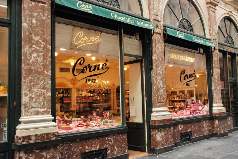 vente-CAGNES SUR MER-min_chocolate_chocolaterie_shop_luxury_chic_gallery_brussels_belgium-558146