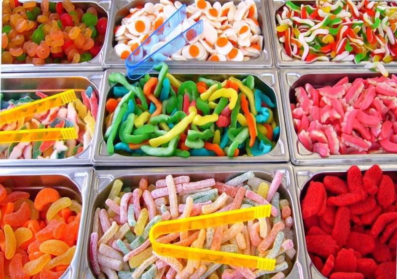 vente-CAGNES SUR MER-min_pick_and_mix_children's_sweets_candy_colorful_treat_confectionery-1020869